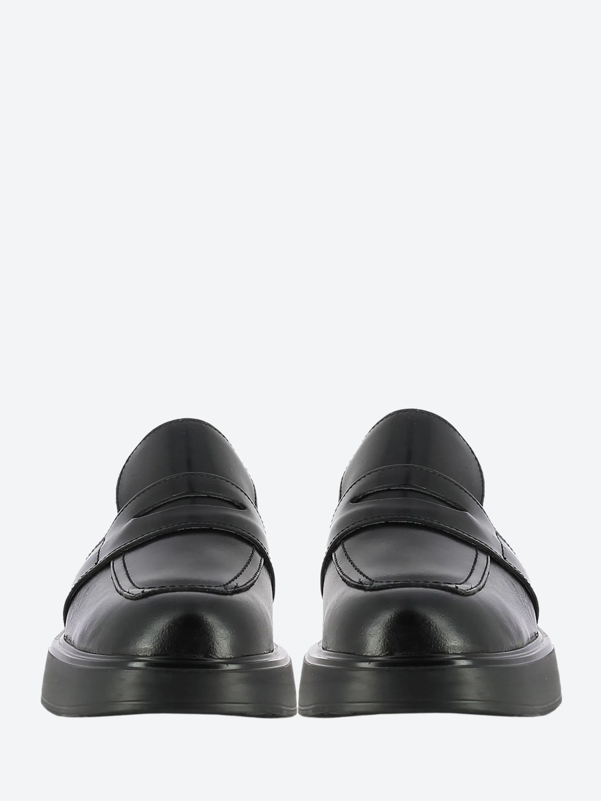 B-8207 Loafer