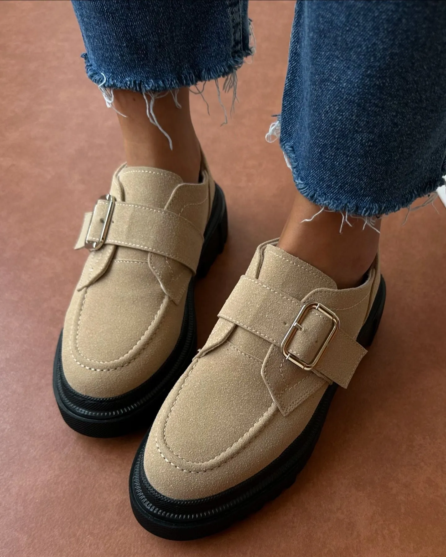 Thick-soled slip-on loafers